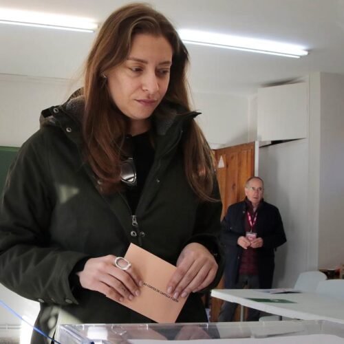 Resultados elecciones Castilla y León 2026: sondeos, escrutinio y ganador en directo | Última hora sobre PP, PSOE y Vox