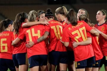 La FIFA exige que haya entrenadoras en todos los equipos de sus competiciones femeninas