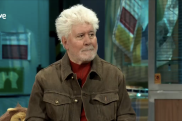 La dramática presentación de David Broncano ante la llegada de Pedro Almodóvar: “Más que un director de cine es una institución, una religión”