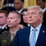 Trump sopesa salir de Rota y Morón