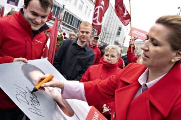 La socialdemócrata Frederiksen gana las elecciones de Dinamarca, pero sufre un fuerte retroceso