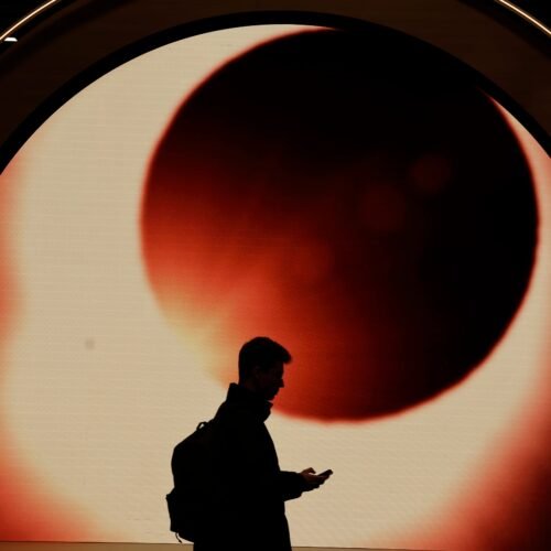 España afronta el gran eclipse de su historia que traerá a millones de visitantes este verano