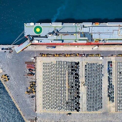 El saldo comercial de la automoción española cae un 52%