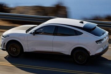 Ford actualiza el Mustang Mach-E con más autonomía y la edición GT California Special