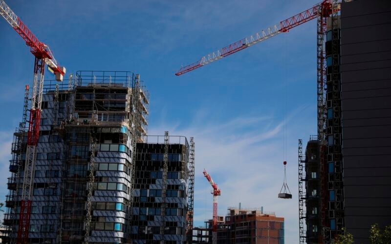 Construir vivienda en España es un 12,5% menos rentable que en Europa y los impuestos se comen ya el 30% de los costes