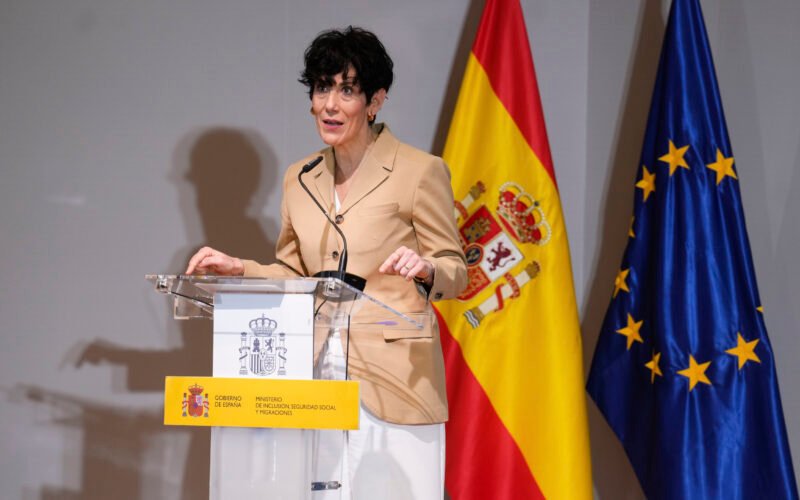 Seguridad Social no ha tenido en cuenta la regularización de inmigrantes en sus proyecciones de gasto en pensiones