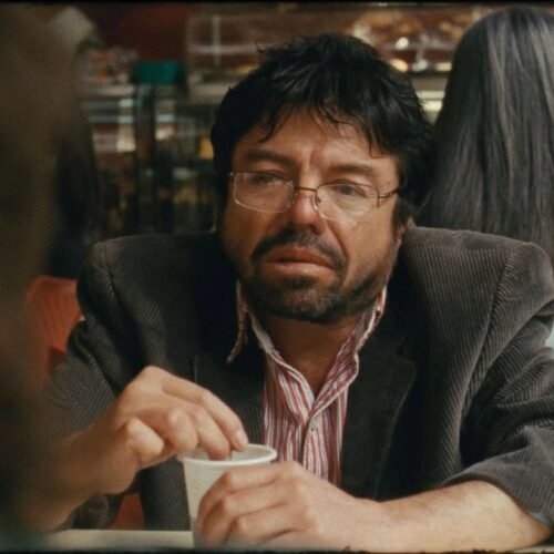 ‘Un poeta’, un canto a la derrota que solo gana premios: «No triunfar está bien. Nos obsesionamos con el éxito, pero lo normal y humano es fracasar»