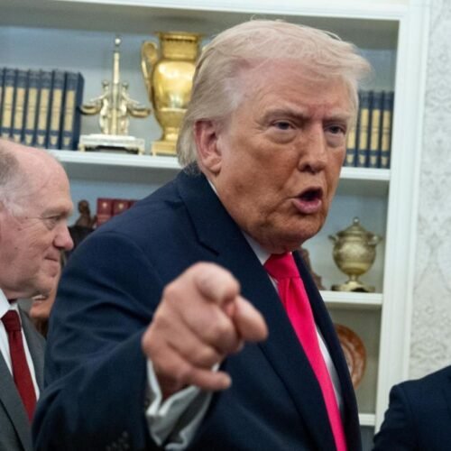 Guerra en Irán y los ataques de EE.UU. e Israel, en directo | Trump asegura que Irán ha pedido un alto el fuego y Teherán lo niega