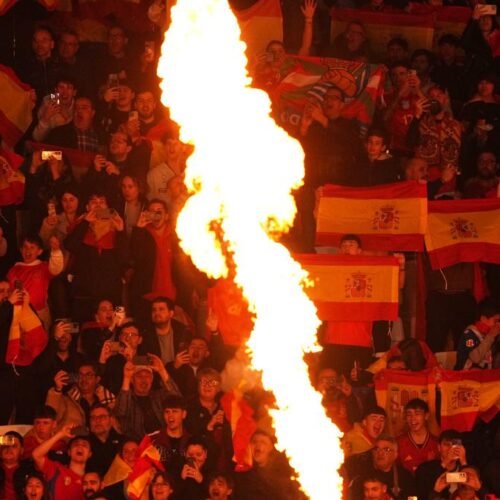 ¿Quién originó el cántico racista en Cornellà y cómo 20.000 personas pudieron corearlo?