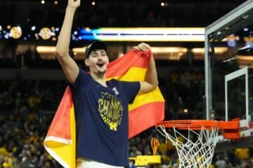 Aday Mara se convierte en el primer español que gana la liga universitaria de EE.UU.