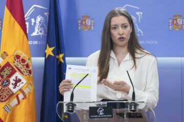 ¡Cómo se va a crear ilusión con esta política!