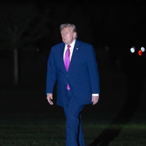 Guerra en Irán y ataques de EE.UU. e Israel, en directo | Trump considera reanudar los bombardeos en Irán para desbloquear la negociación