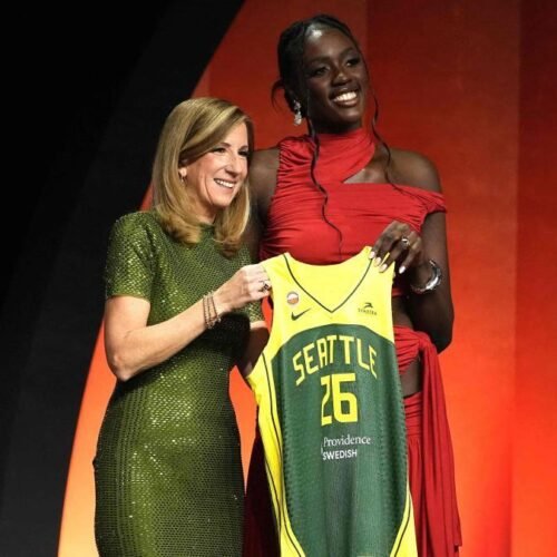 Awa Fam brilla con luz propia en una noche histórica para el baloncesto español en la WNBA