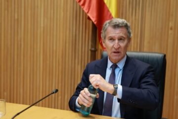 Feijóo acusa al Gobierno de que va a regularizar a inmigrantes que han abusado de mujeres