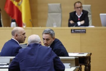 La presidenta de la comisión del Congreso que investiga la dana expulsa al portavoz del PP