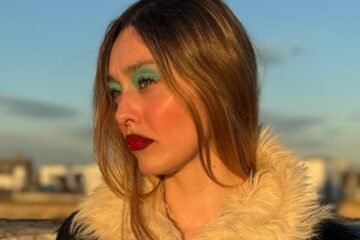 Emily Wood, la hermana maquilladora de la actriz Aimee Lou Wood que triunfa en redes pero evita la fama: “No deseo trabajar con celebridades”