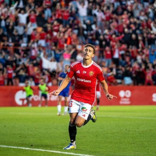 El Nàstic escapa del descenso con una polémica victoria in extremis contra el Europa