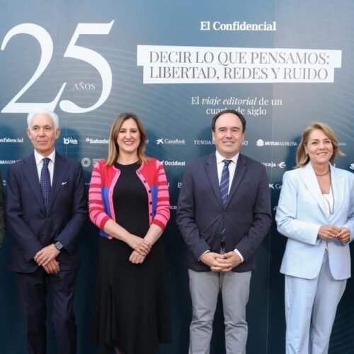 Llorca ve “positivo” celebrar el congreso regional del PPCV, pero señala que es decisión de Génova
