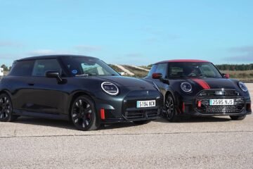 Mini John Cooper Works: probamos las versiones 100% eléctrica y de gasolina en circuito