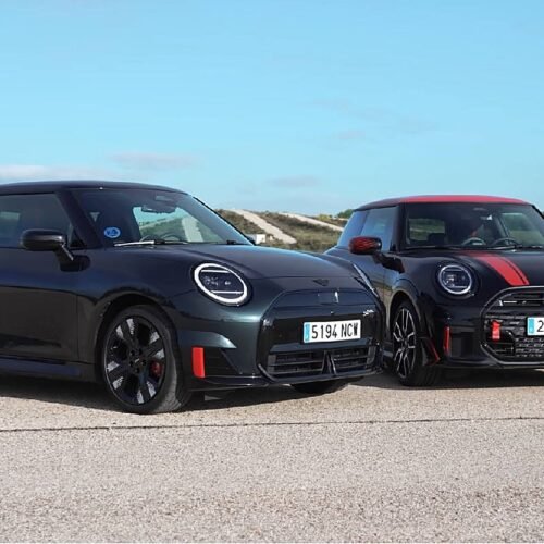 Mini John Cooper Works: probamos las versiones 100% eléctrica y de gasolina en circuito