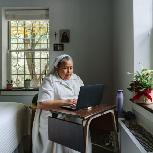 El alquiler está tan caro que los neoyorquinos viven con monjas