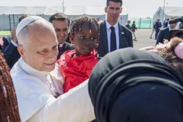 El Papa llama a la integración de los migrantes “para evitar un segundo naufragio”