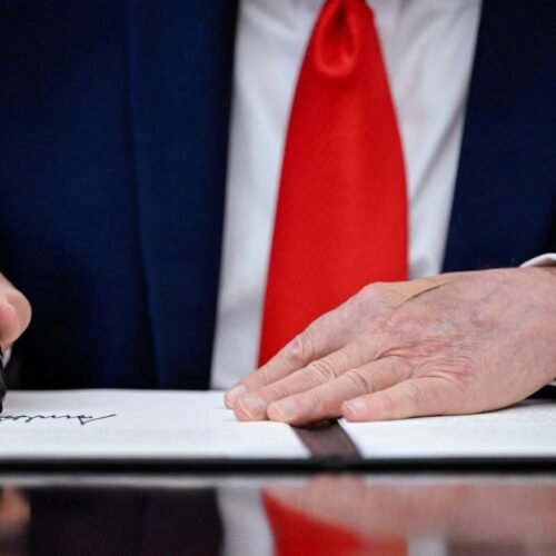 Trump anuncia la paz, por 40ª vez