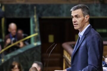 Sánchez no se rinde y salta al ataque
