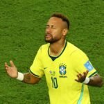 Vinícius hace campeón de grupo a Brasil en el día de la festejada reaparición de Neymar