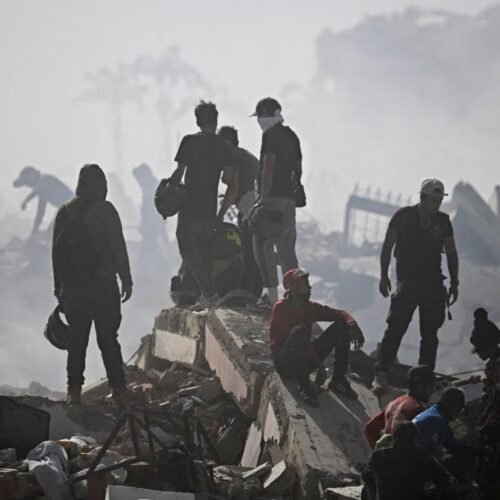 Las sanciones estadounidenses dificultan la ayuda a Venezuela tras el doble terremoto