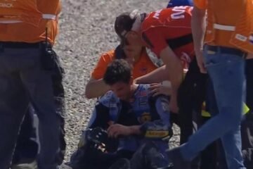 Fea caída de Àlex Márquez en Assen en un primer día dominado por Bezzecchi