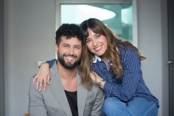 El fenómeno de Javi Hoyos y Núria Marín en las redes: ‘salseo’ para los jóvenes, siete millones de seguidores y 15.000 euros por ‘post’