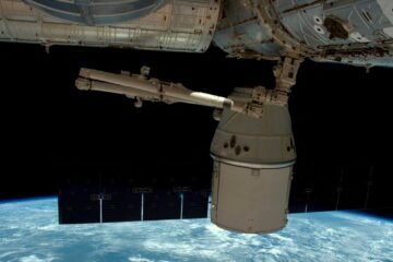 Una fuga de aire en la Estación Espacial Internacional obliga a los astronautas a refugiarse en una nave durante dos horas