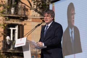 Procesados tres mossos acusados de ayudar a huir a Puigdemont en verano de 2024