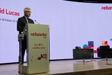 Políticos de Madrid trasladan su pésame por la muerte de David Lucas, secretario de estado de Vivienda