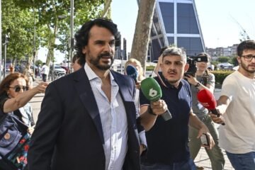 La jueza aplaza fijar la fecha para el juicio a González Amador por “sobrecarga” de trabajo