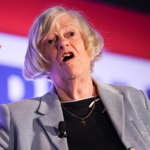 Detenido un joven de 26 años por el asesinato de la exdiputada británica Ann Widdecombe
