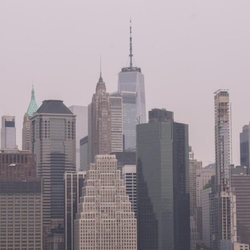 Alerta en Nueva York por “aire insalubre” debido al calor y el humo de los incendios de Canadá