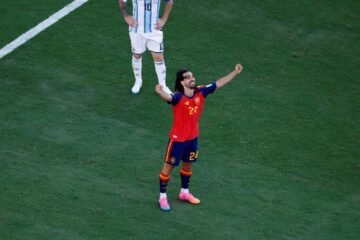 ¿Por qué Cucurella enterró una moneda en el césped antes de la final y qué tiene que ver con el Mundial de 2010?