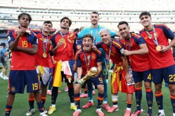 El Barça, club de campeones del mundo con España