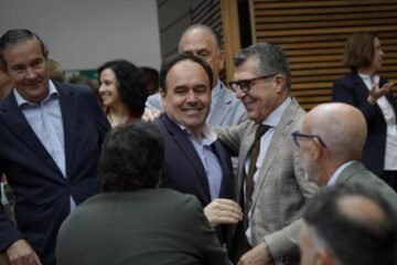 Llorca aprueba con el apoyo de Vox los primeros presupuestos de España con ‘prioridad nacional’