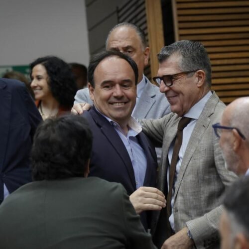 Llorca aprueba con el apoyo de Vox los primeros presupuestos de España con ‘prioridad nacional’