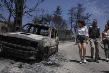 Ayuso solicita que el Gobierno asuma la dirección de los incendios declarados en Madrid