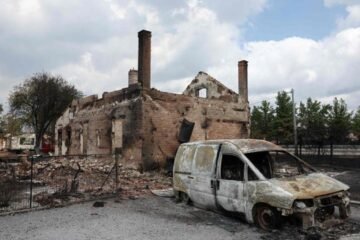 Detenido un hombre por robar vino de una casa evacuada en el incendio de Burdeos