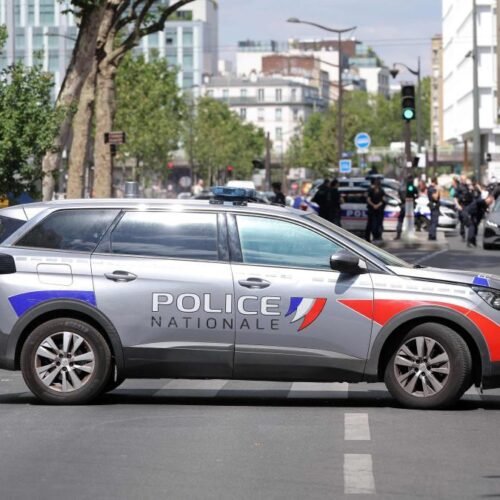 Un hombre detenido tras herir a tres mujeres con cuchillos en París