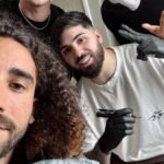 Quién es Joaquín Ganga, el tatuador de Cucurella que también ha tatuado a Carlos Alcaraz y LeBron James