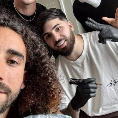 Quién es Joaquín Ganga, el tatuador de Cucurella que también ha tatuado a Carlos Alcaraz y LeBron James