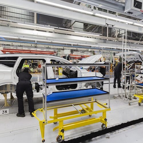 La automoción europea busca competitividad ante el asalto chino