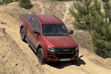 Isuzu mejora la gama D-Max, y el nuevo motor 2.2 diésel es la estrella