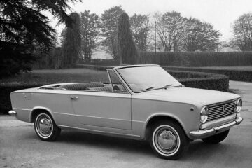 Fiat 124 C4: un descapotable único…, y un Papa al que le robaron el maletín